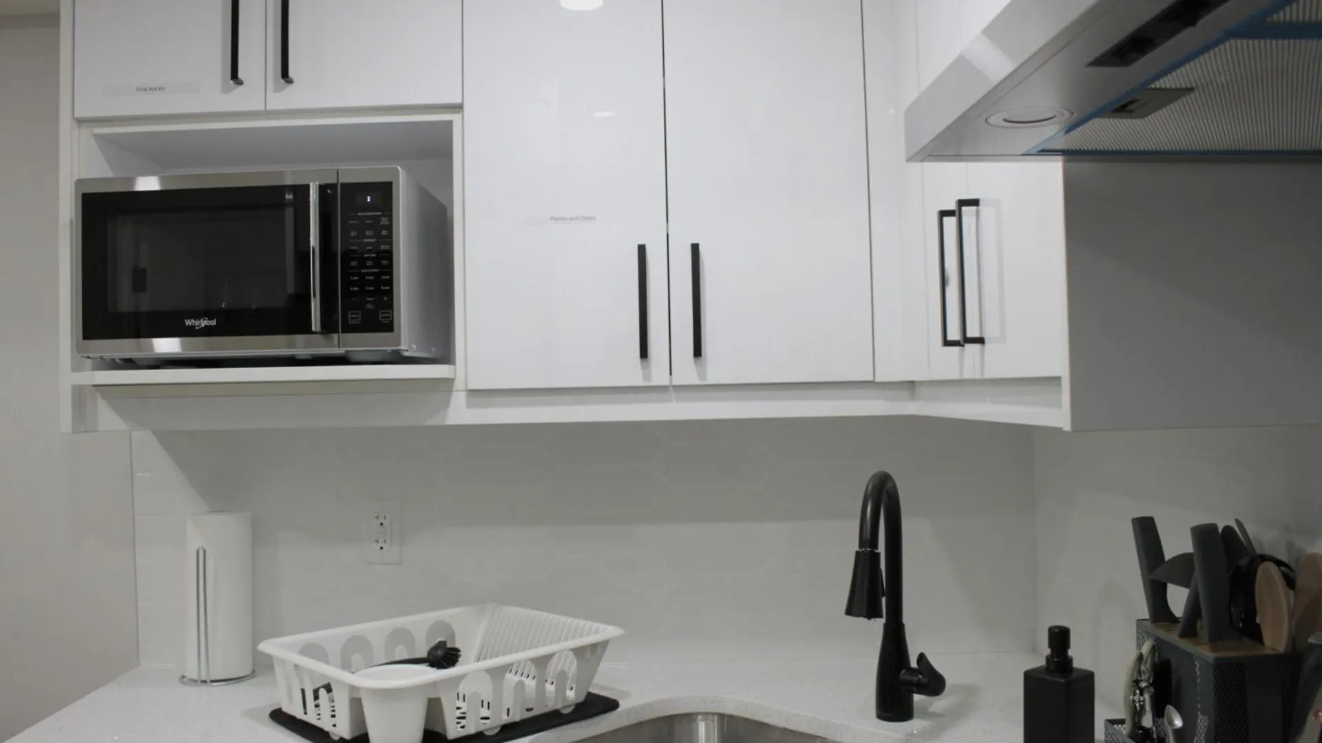 Rockpark Private 2 Bedroom 1 Bathroom Basement Suite Canada