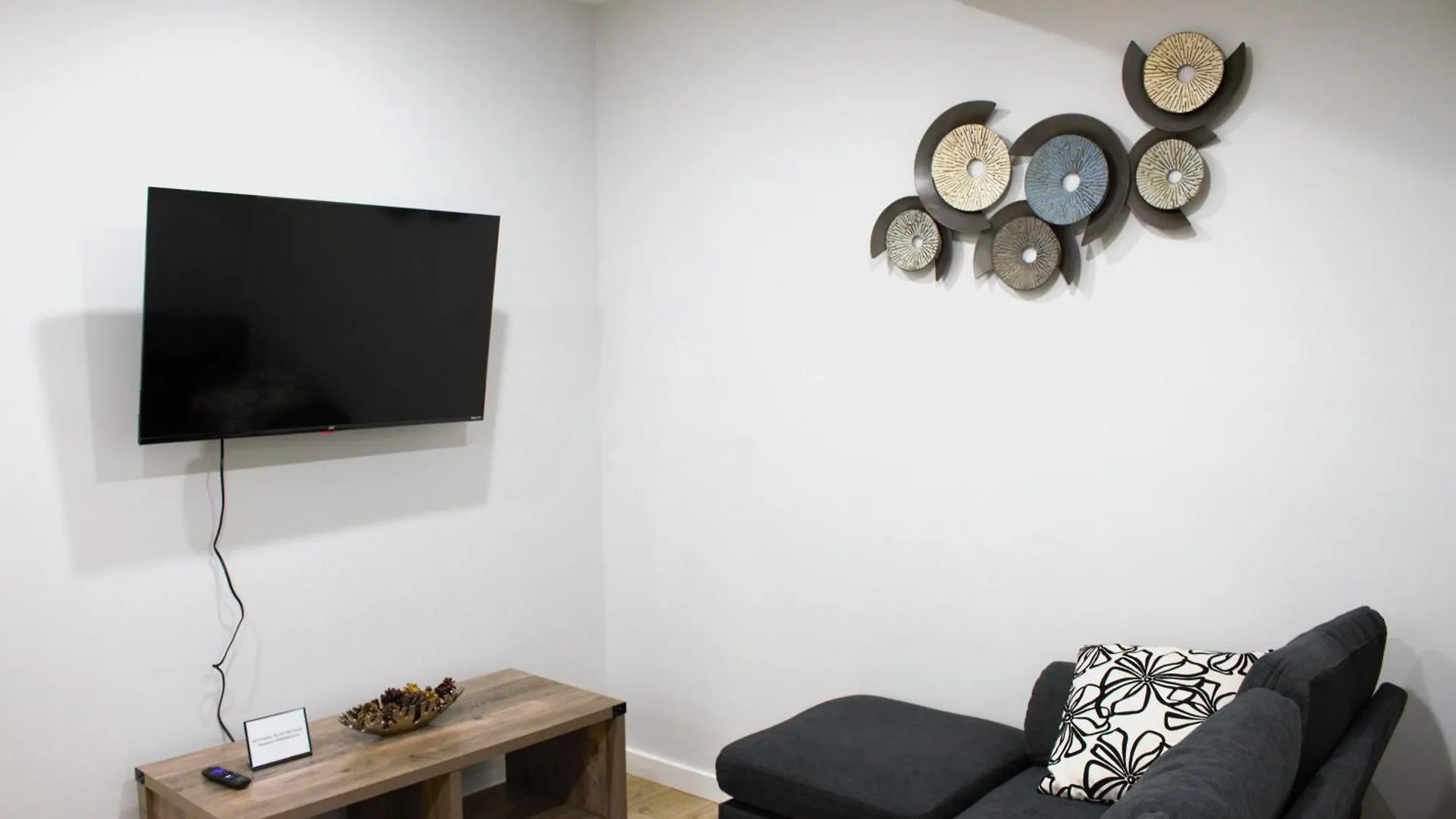 Rockpark Private 2 Bedroom 1 Bathroom Basement Suite Apartment Calgary